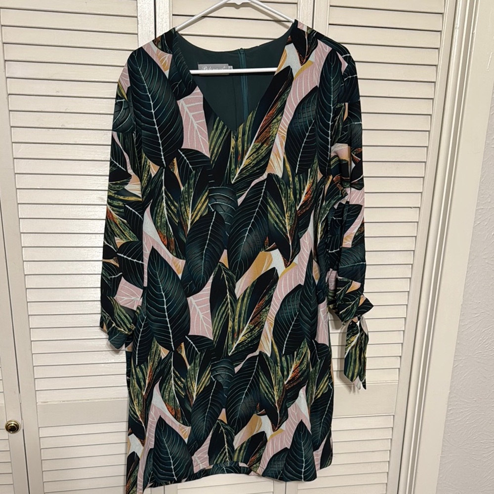 Leaf Print V-Neck Dress